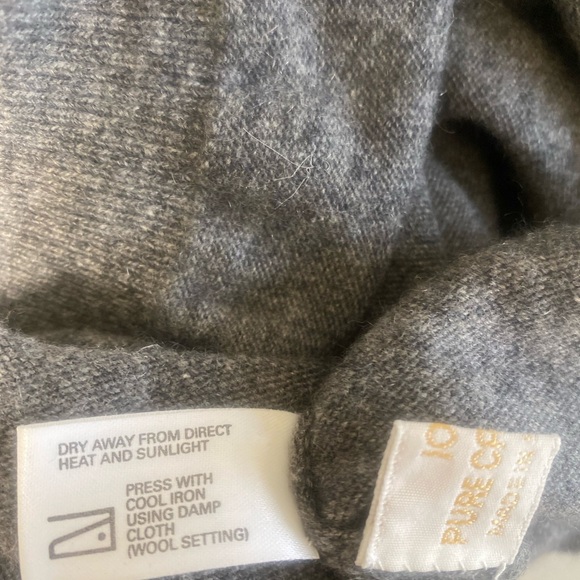 Berk Burlington Arcade, London Cashmere Sweater - Picture 10 of 13